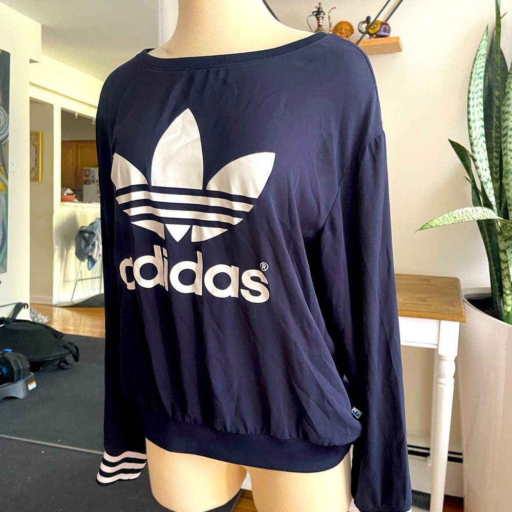 Vintage logo Adidas light material shirt